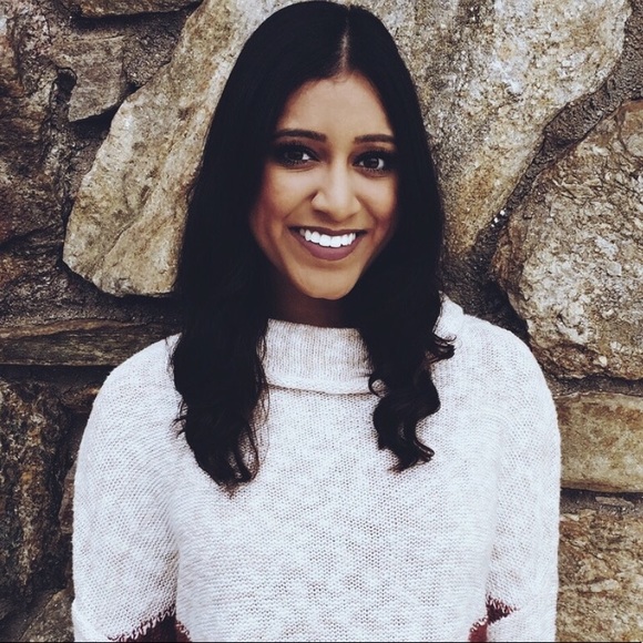 Meet your Posher, Alisha - Picture 1 of 1